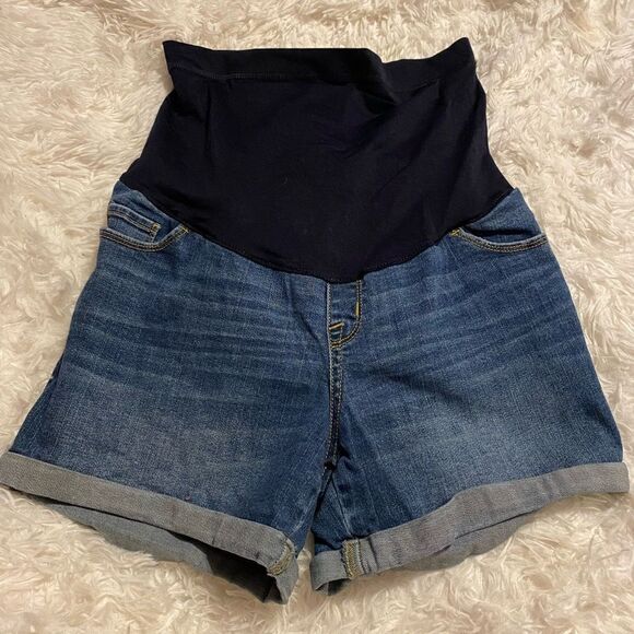 Liz Lange Maternity MIDI Jean Shorts XS - Picture 1 of 3
